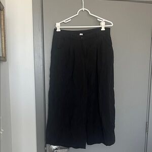 Amadi Anthropologie Size Large Black Culottes